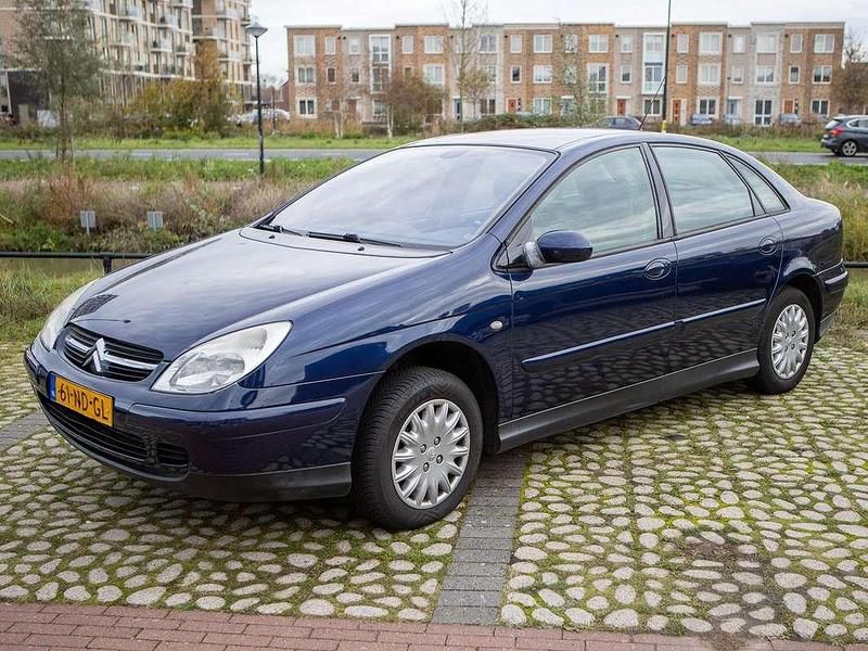 Blauw Gebruikt 2003 Citroën C5 Hatchback | € 750 (Eerlijke prijs) - Afbeelding 1/4