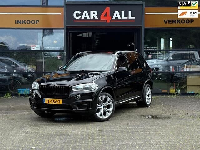 Zwart, metallic lak Gebruikt 2015 BMW X5 M Sport SUV | € 24.950 (Goede deal) - Afbeelding 1/4