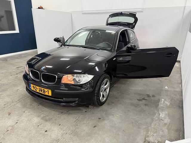 Occasion BMW 116 123 PK (90 kW) 2009 Zwart Hatchback