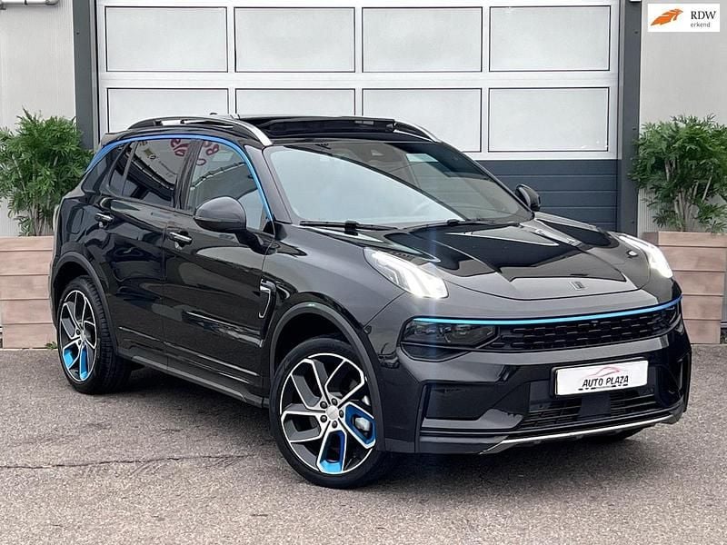 Zwart Gebruikt 2023 Lynk & Co 01 SUV | € 24.500 (Goede deal) - Afbeelding 1/4