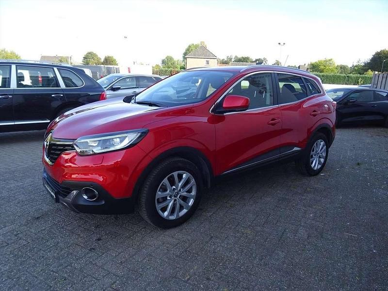 Rood Gebruikt 2018 Renault Kadjar Intens SUV | € 16.950 (Eerlijke prijs) - Afbeelding 1/4