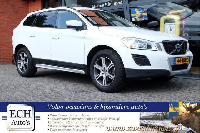 Wit, metallic lak Gebruikt 2012 Volvo XC60 Kinetic SUV | € 9.950 (Goede deal) - Afbeelding 1/4