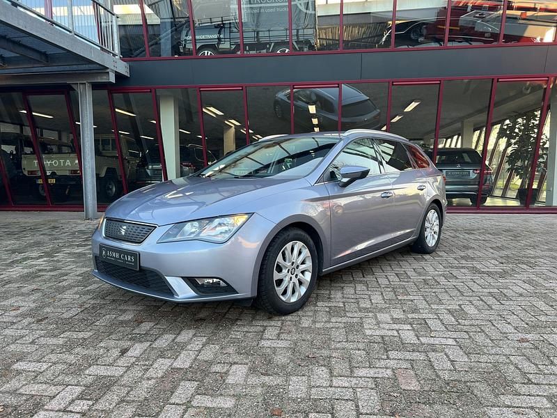 Grijs Gebruikt 2016 Seat Leon CONNECT Stationwagen | € 6.950 (Goede deal) - Afbeelding 1/4