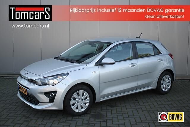 Grijs (metallic) Gebruikt 2021 Kia Rio Comfort Hatchback | € 12.950 (Goede deal) - Afbeelding 1/3
