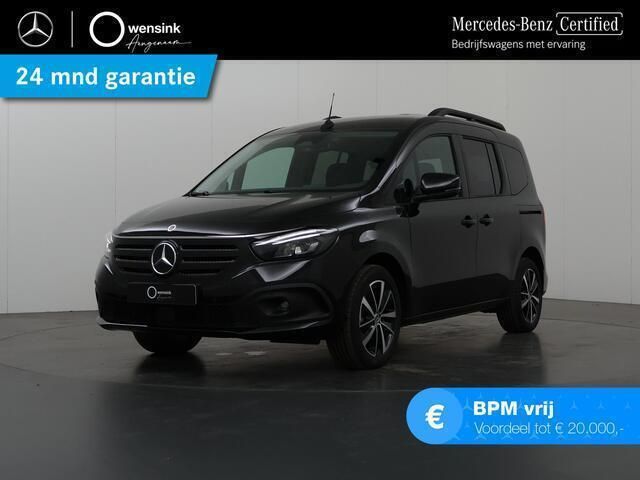 Zwart Nieuw 2024 Mercedes EQT200 Premium MPV | € 27.650 - Afbeelding 1/4
