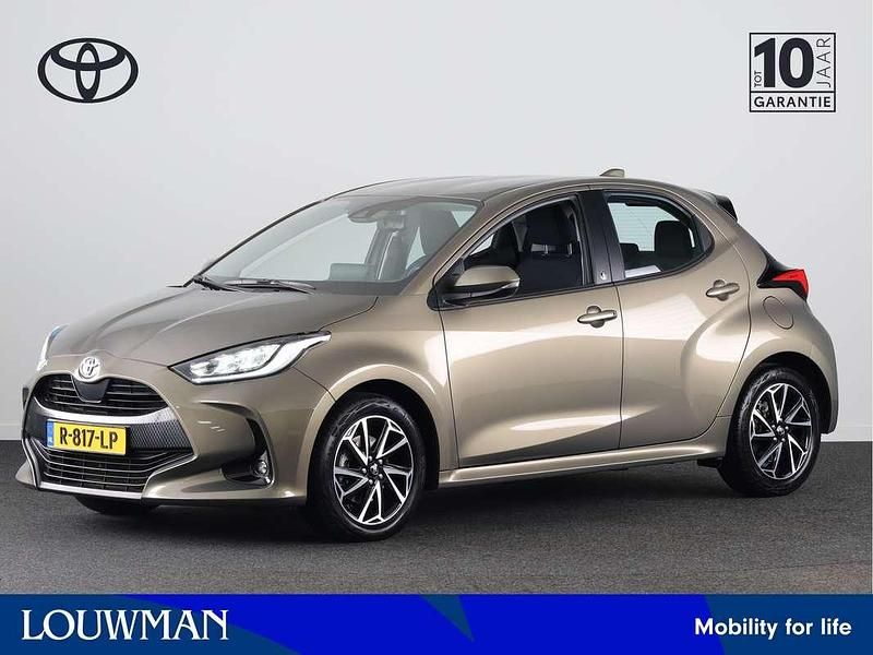Groen Gebruikt 2022 Toyota Yaris Limited Hatchback | € 22.445 (Eerlijke prijs) - Afbeelding 1/3