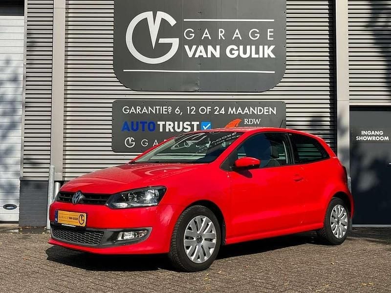 Rood Gebruikt 2010 VW Polo Team Hatchback | € 4.495 (Eerlijke prijs) - Afbeelding 1/3