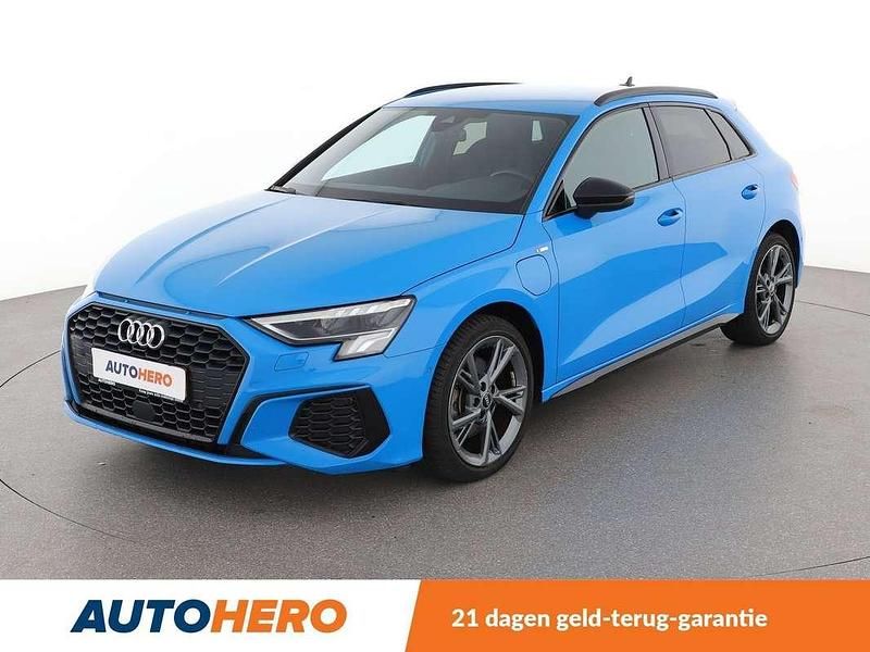Blauw Gebruikt 2020 Audi A3 e-tron S-Line Hatchback | € 28.049 (Eerlijke prijs) - Afbeelding 1/3