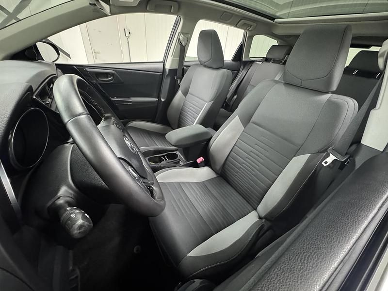 Occasion Toyota Auris Hybrid Trend 2015 Grijs Stationwagen