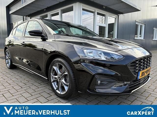 Zwart Occasion 2019 Ford Focus Business Edition Hatchback | € 13.999 (Eerlijke prijs) - Afbeelding 1/4