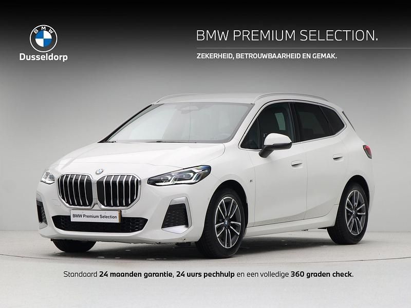 Wit Gebruikt 2022 BMW 218 Active Tourer M Sport MPV | € 32.850 (Duur) - Afbeelding 1/4