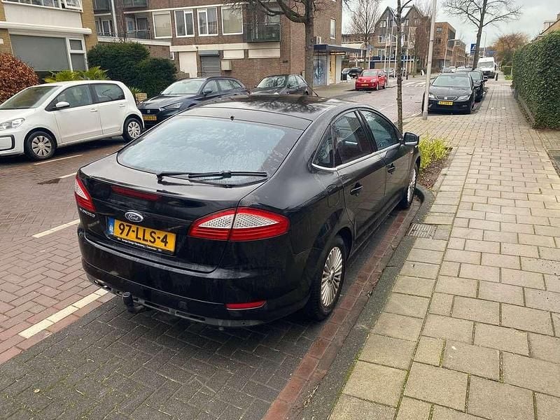 Occasion Ford Mondeo Limited 203 PK (149 kW) 2010 Zwart Hatchback