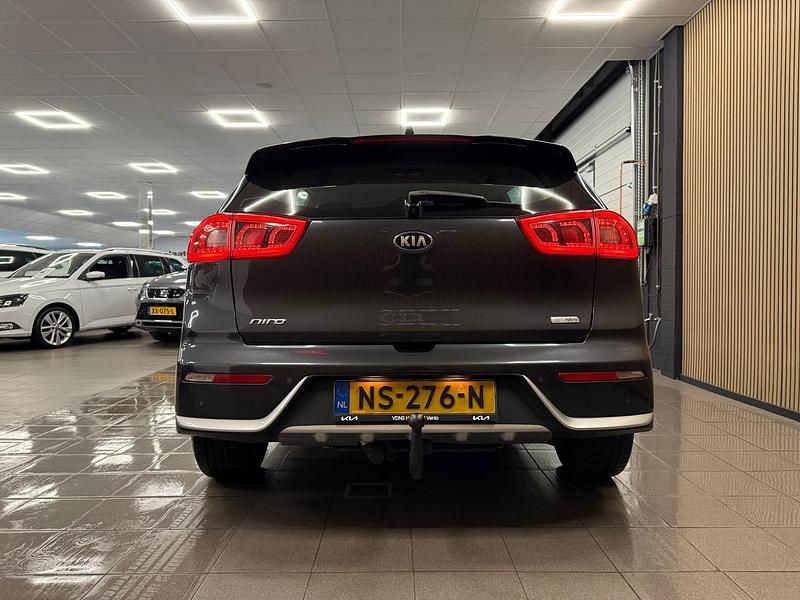 Occasion Kia Niro First Edition 2017 Grijs SUV
