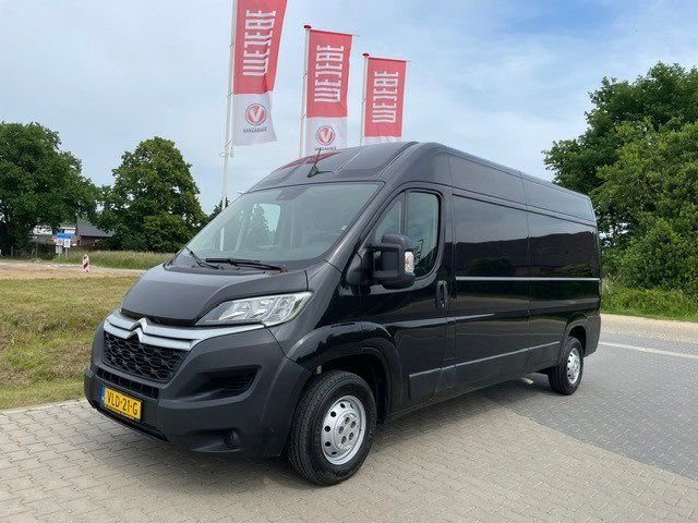 Zwart Gebruikt 2021 Citroën Jumper MPV | € 12.950 (Eerlijke prijs) - Afbeelding 1/4