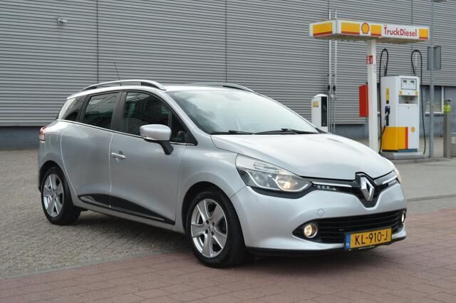 Grijs Gebruikt 2015 Renault Clio GrandTour Dynamique Stationwagen | € 5.999 (Eerlijke prijs) - Afbeelding 1/4