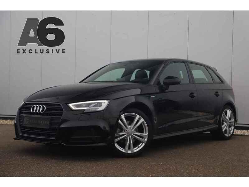 Briljantzwart Gebruikt 2019 Audi A3 Hatchback | € 23.900 (Iets duurder) - Afbeelding 1/4