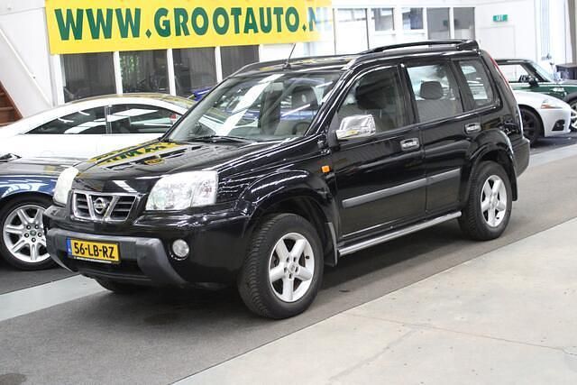 Zwart Gebruikt 2002 Nissan X-Trail SUV | € 2.444 (Super prijs) - Afbeelding 1/4