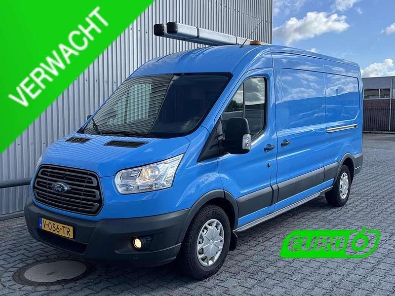Blauw Gebruikt 2018 Ford Transit Van | € 12.400 (Goede deal) - Afbeelding 1/3