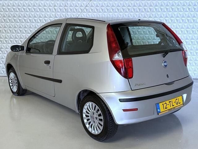 Occasion Fiat Punto Classica 60 PK (44 kW) 2006 Grijs Hatchback