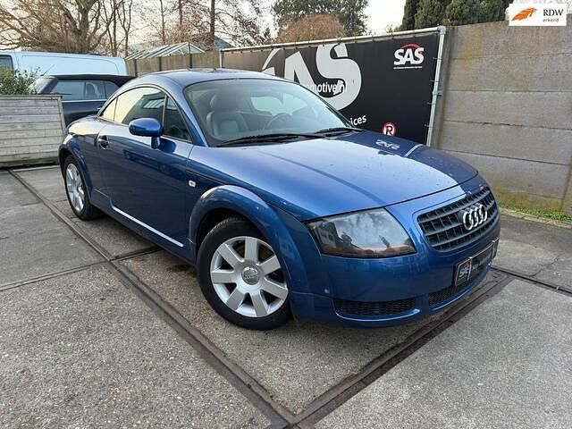 Blauw (metallic) Occasion 2004 Audi TT Design Coupé | € 3.250 (Eerlijke prijs) - Afbeelding 1/4