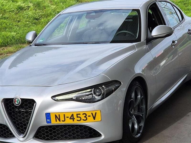 Occasion Alfa Romeo Giulia 200 PK (147 kW) 2017 Zilver Sedan