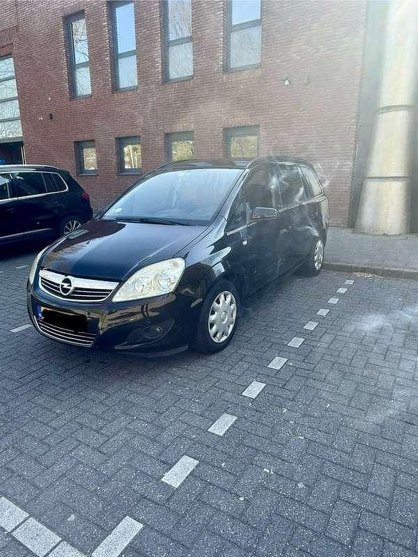 Gebruikt 2009 Opel Zafira MPV | € 2.550 (Eerlijke prijs) - Afbeelding 1/4
