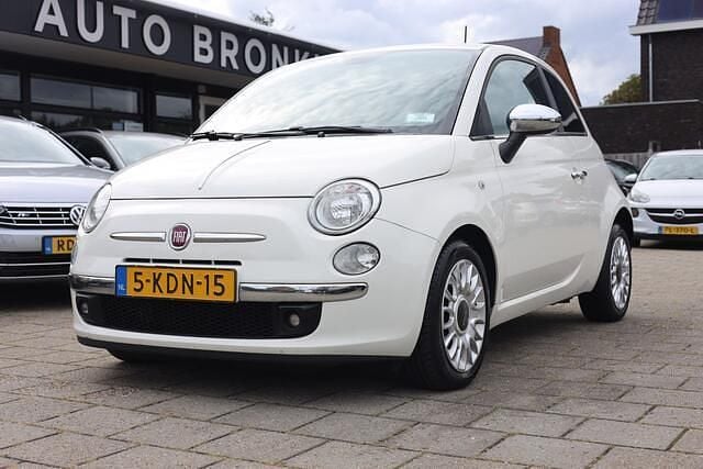 Wit Gebruikt 2013 Fiat 500 Easy Hatchback | € 3.750 (Goede deal) - Afbeelding 1/4