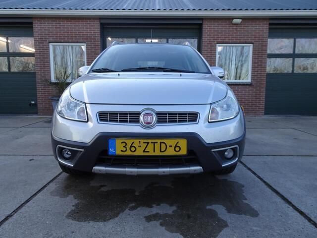 Occasion Fiat Sedici Emotion 120 PK (88 kW) 2013 Grijs SUV