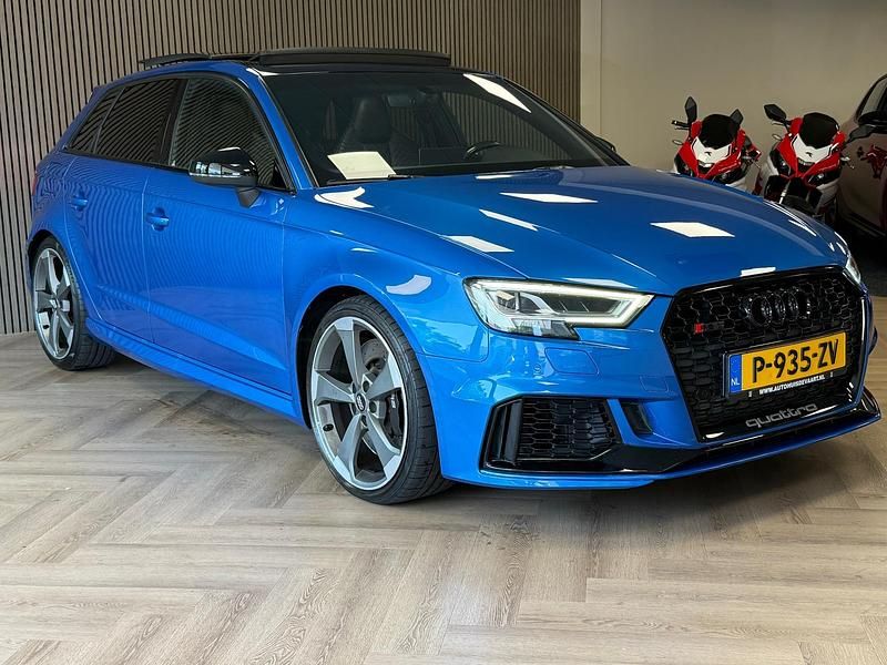 Occasion Audi A3 Sportback Basis 400 PK (294 kW) 2020 Blauw Hatchback