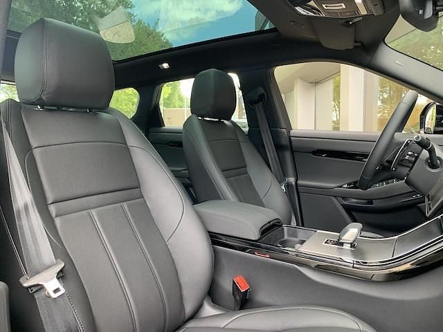 Occasion Land Rover Range Rover evoque SE Dynamic 269 PK (197 kW) 2025 Zwart SUV