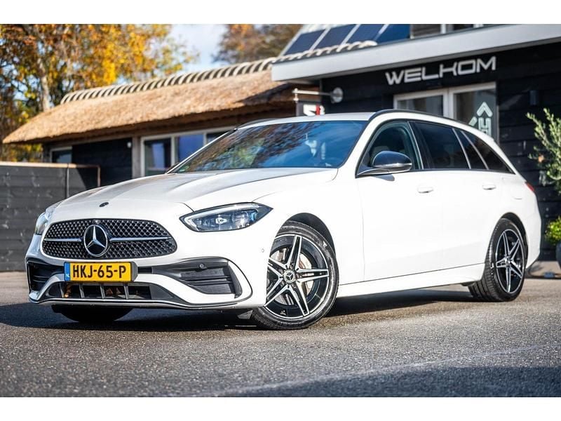 Wit Gebruikt 2022 Mercedes C300 Luxury Stationwagen | € 37.811 (Goede deal) - Afbeelding 1/4