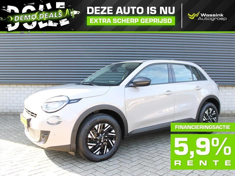 Grijs Gebruikt 2025 Fiat 600 Urban SUV | € 25.999 (Goede deal) - Afbeelding 1/4