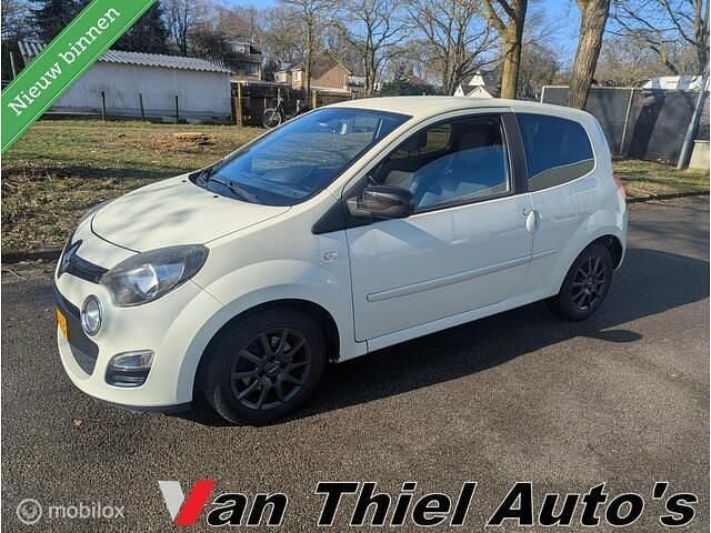 Occasion Renault Twingo Collection 75 PK (55 kW) 2012 Geel Hatchback