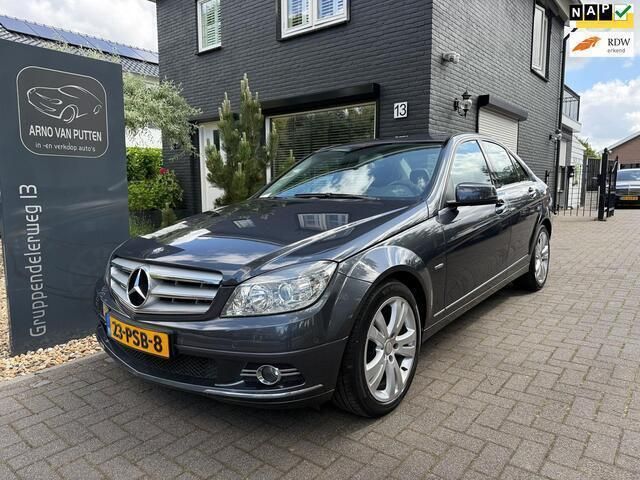 Grijs Gebruikt 2011 Mercedes C180 Avantgarde Sedan | € 8.900 (Goede deal) - Afbeelding 1/4