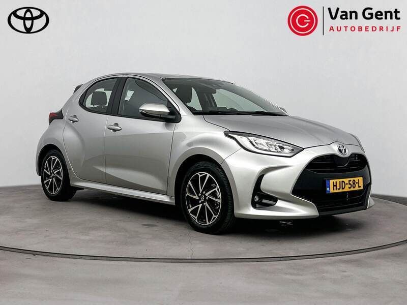 Grijs Gebruikt 2024 Toyota Yaris Hatchback | € 25.499 (Eerlijke prijs) - Afbeelding 1/4