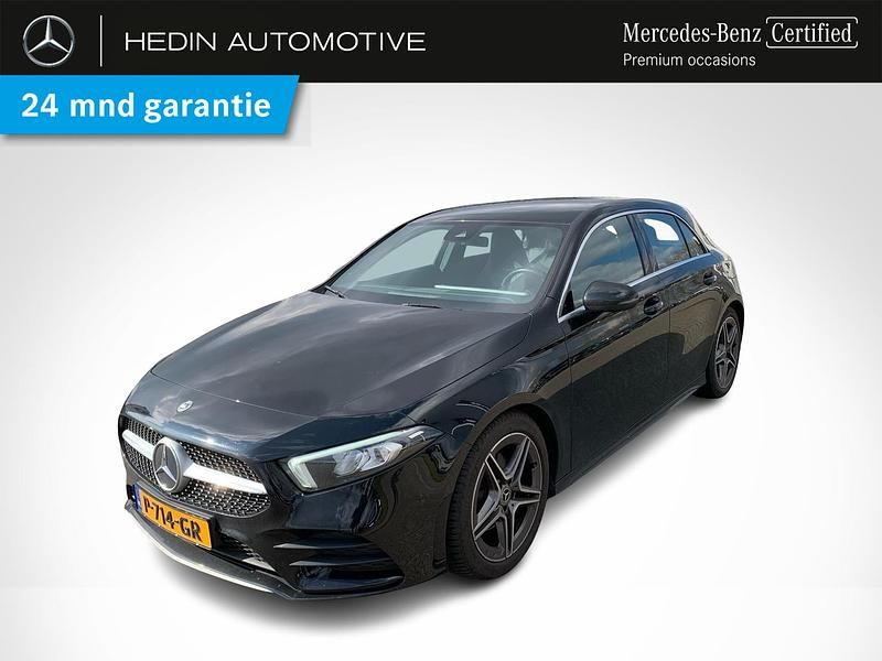 Zwart Gebruikt 2021 Mercedes A200 AMG line Hatchback | € 29.900 (Iets duurder) - Afbeelding 1/3