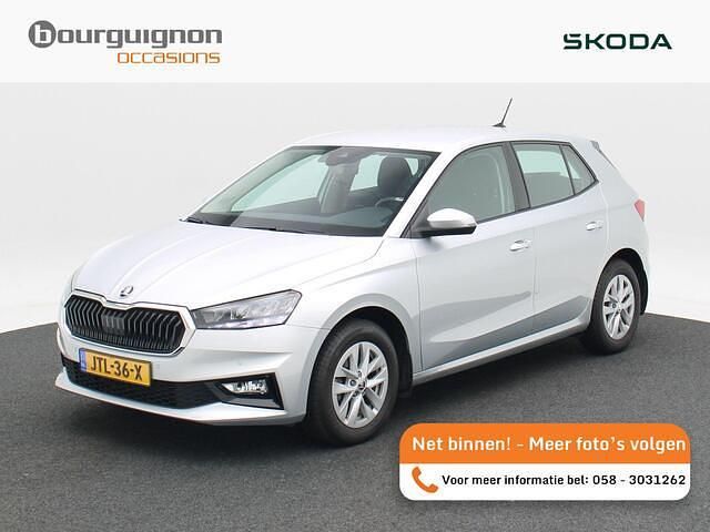 Grijs Occasion 2023 Skoda Fabia Business Line Hatchback | € 19.850 (Eerlijke prijs) - Afbeelding 1/4