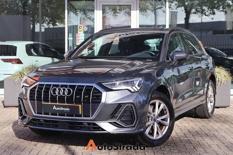 Grijs Gebruikt 2022 Audi Q3 S-Line SUV | € 34.700 (Super prijs) - Afbeelding 1/4