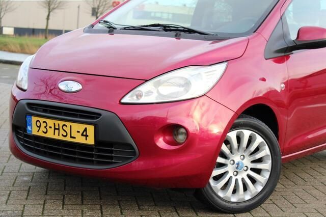 Occasion Ford Ka Titanium 69 PK (50 kW) 2009 Roze Hatchback