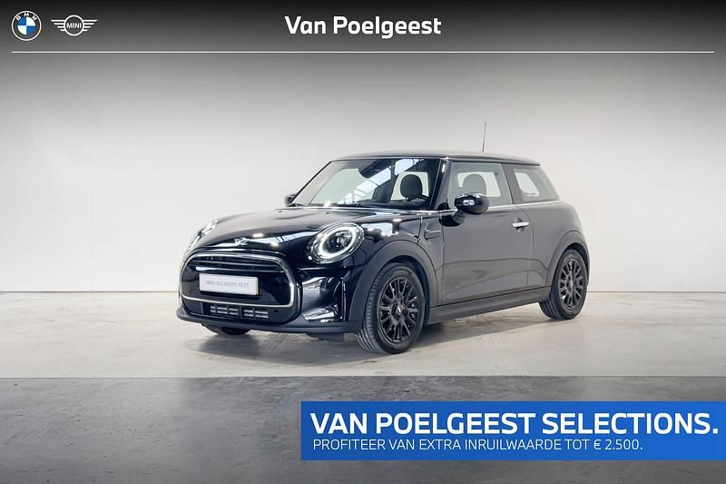 Zwart Gebruikt 2021 Mini ONE Classic Hatchback | € 20.895 (Eerlijke prijs) - Afbeelding 1/4