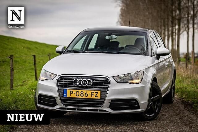 Grijs Gebruikt 2012 Audi A1 Sportback Attraction Hatchback | € 7.940 (Goede deal) - Afbeelding 1/4