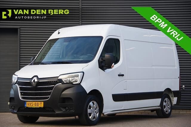 Wit Occasion 2023 Renault Master Van | € 21.850 (Goede deal) - Afbeelding 1/4