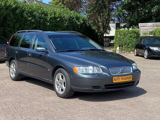 Grijs, metallic lak Gebruikt 2005 Volvo V70 Stationwagen | € 13.950 - Afbeelding 1/4