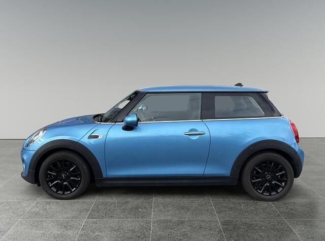 Blauw Occasion 2019 Mini ONE Hatchback | € 14.500 (Goede deal) - Afbeelding 1/4