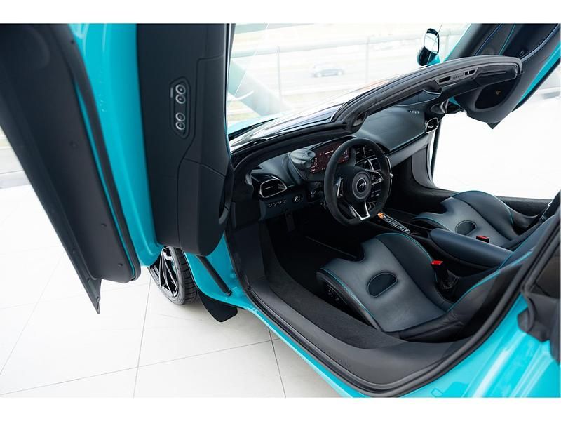Occasion McLaren Artura 606 PK (445 kW) 2024 Blauw Coupé