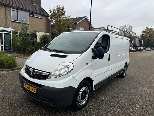 Wit Gebruikt 2012 Opel Vivaro Van | € 4.600 (Iets duurder) - Afbeelding 1/4