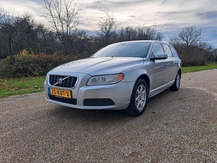 Gebruikt 2008 Volvo V70 Stationwagen | € 4.650 (Super prijs) - Afbeelding 1/4