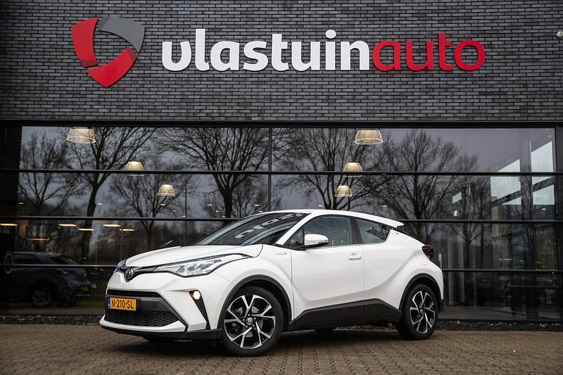 Wit Occasion 2021 Toyota C-HR SUV | € 21.950 (Goede deal) - Afbeelding 1/4