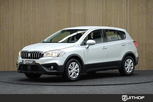 Grijs Gebruikt 2019 Suzuki SX4 S-Cross Comfort SUV | € 14.950 (Eerlijke prijs) - Afbeelding 1/4