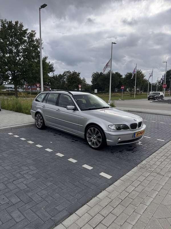 Gebruikt 2001 BMW 325 Stationwagen | € 2.550 (Goede deal) - Afbeelding 1/4